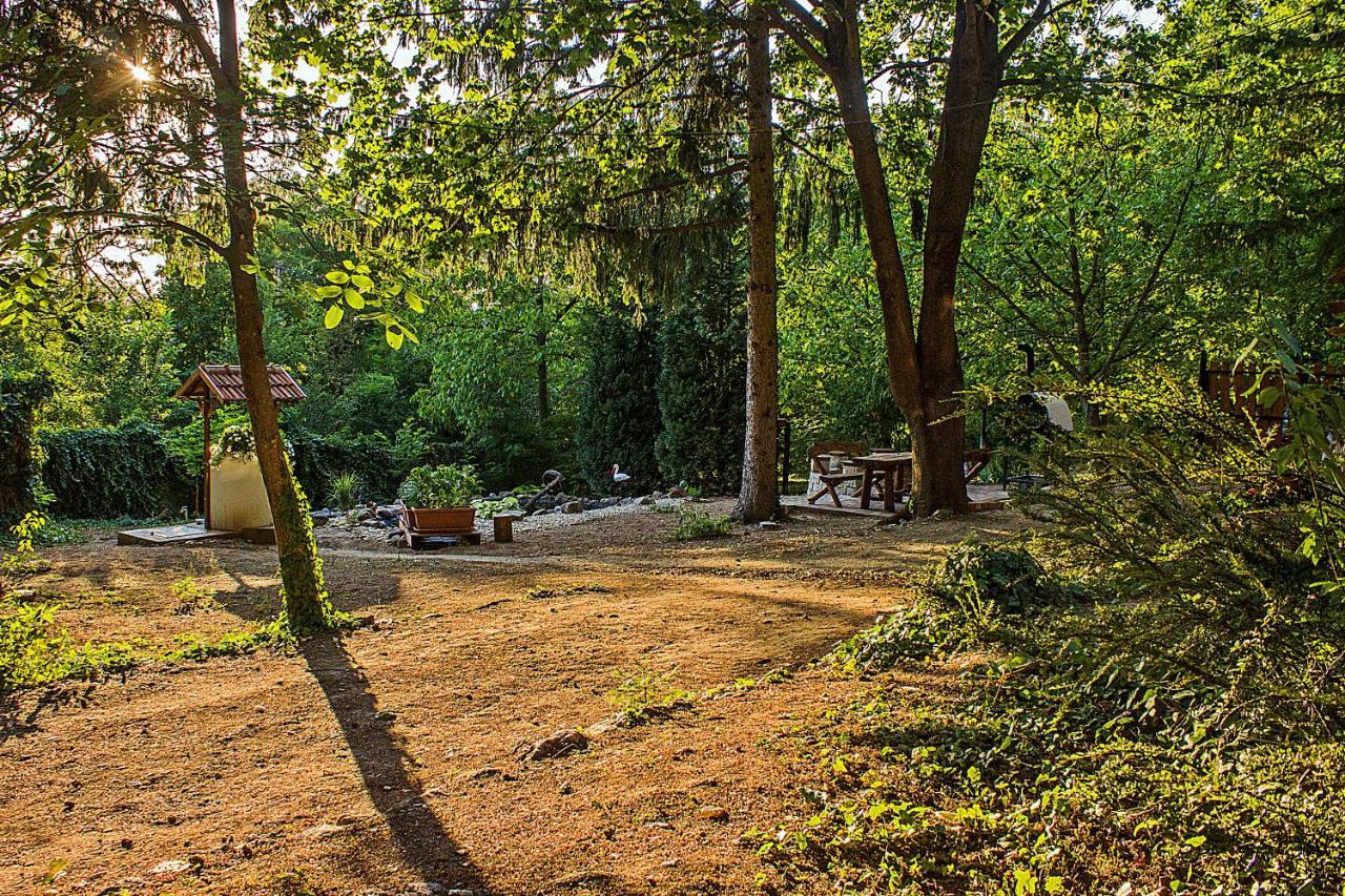 Cityside Cottage Eger Exterior photo